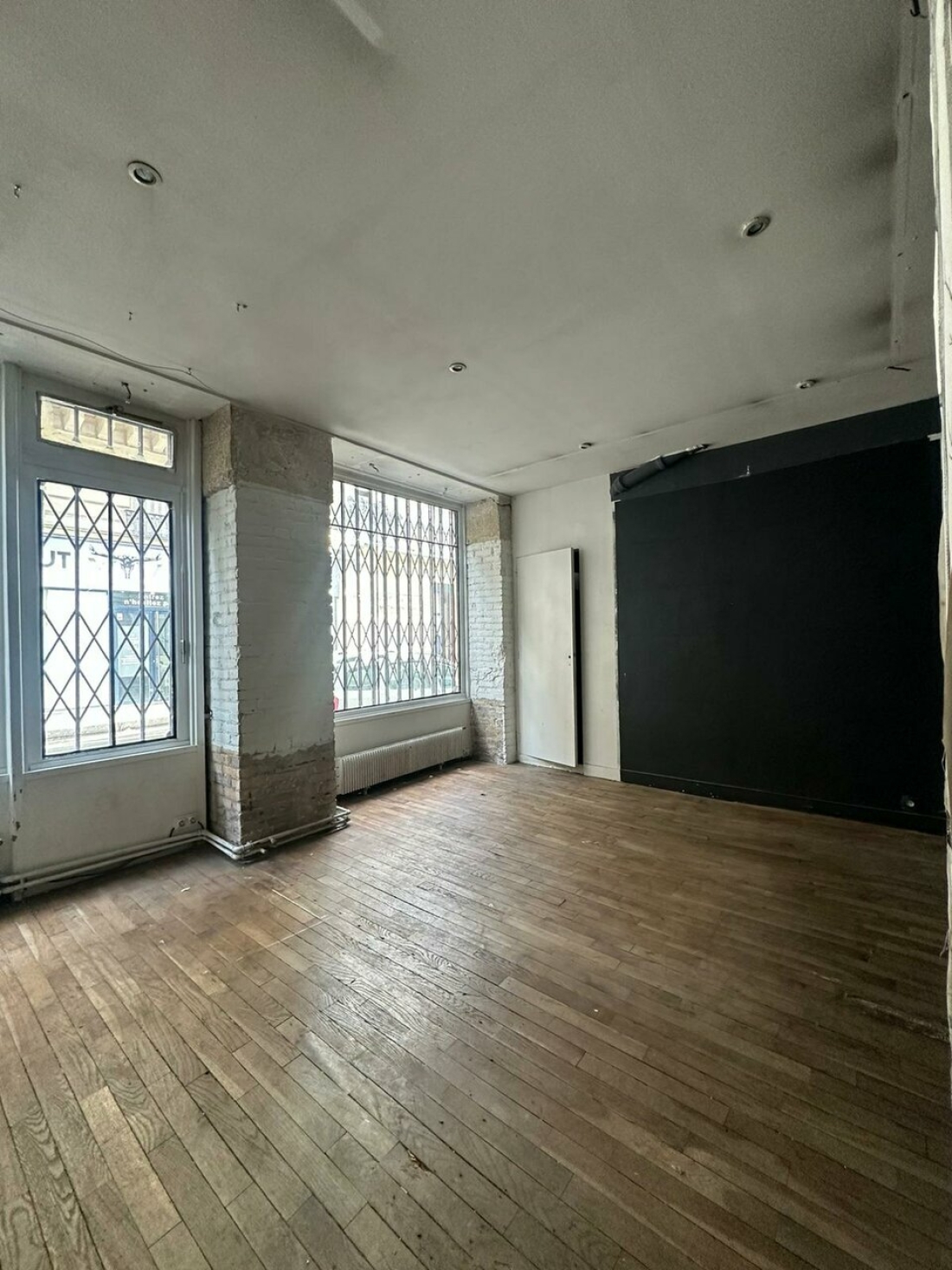 Photo 3 – location commerce	PARIS (75004)