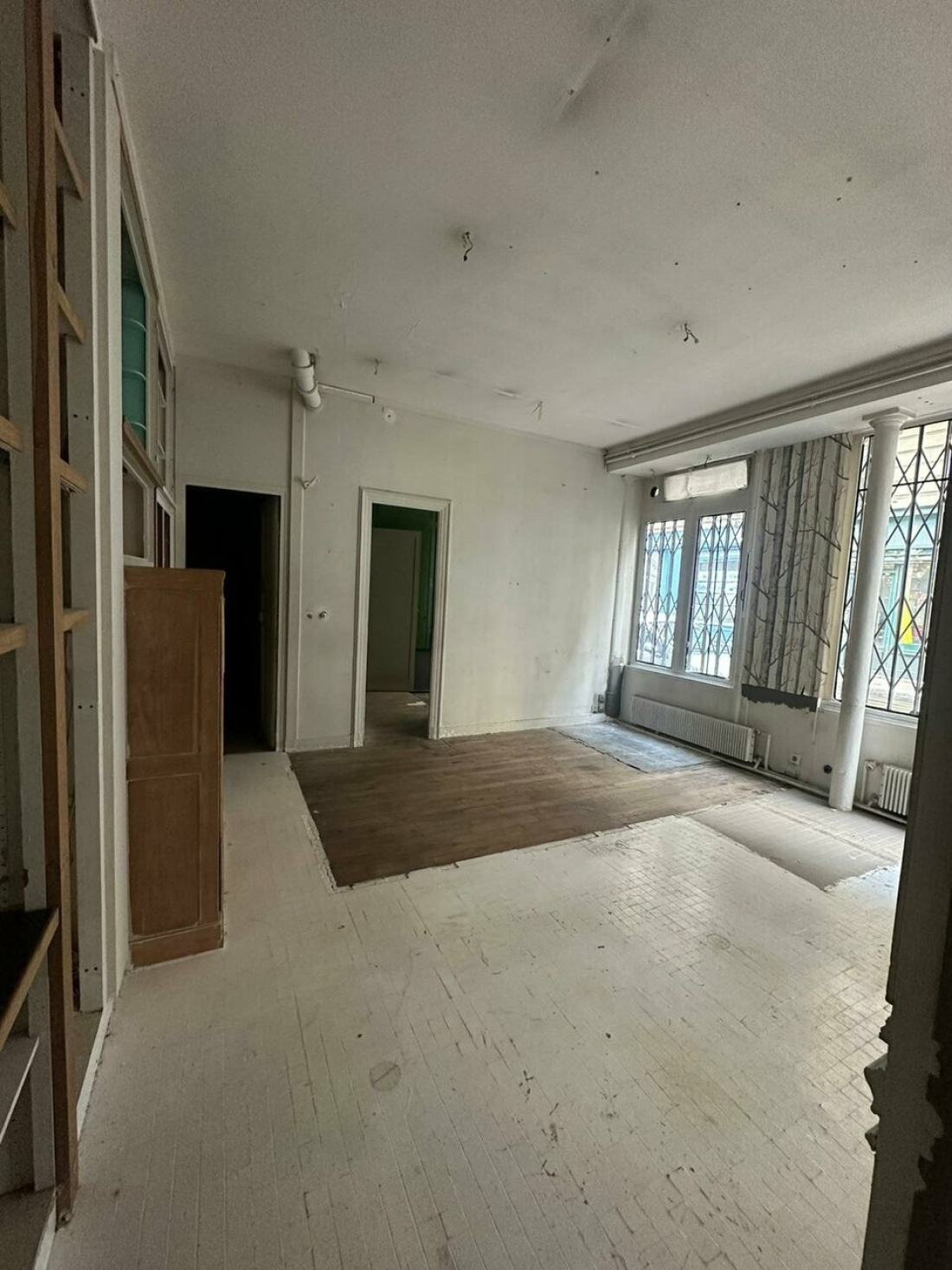 Photo 9 – location commerce	PARIS (75004)