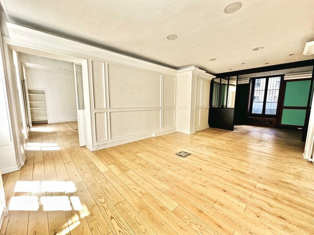 Photo 1 – location bureaux	PARIS (75008)