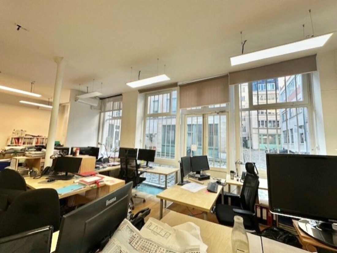 Photo 1 – location bureaux	PARIS (75011)