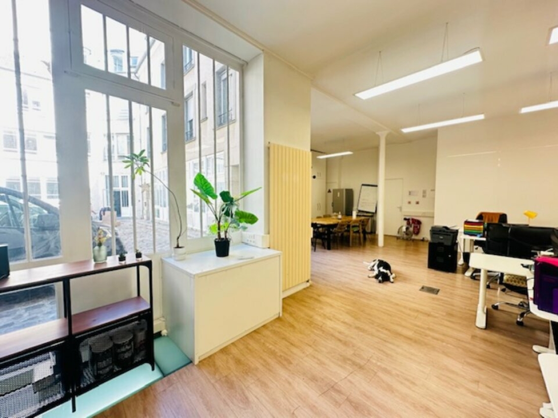Photo 1 – location bureaux	PARIS (75011)
