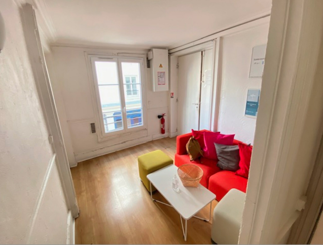 Photo 2 – location bureaux	PARIS (75010)