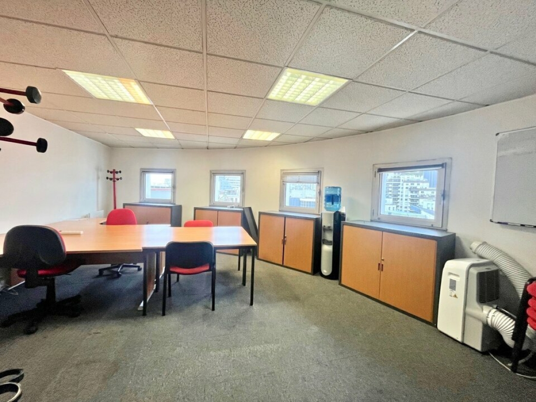 Photo 3 – location bureaux	PARIS (75014)