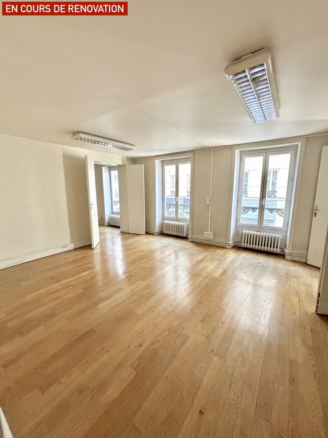 Photo 1 – location bureaux	PARIS (75008)