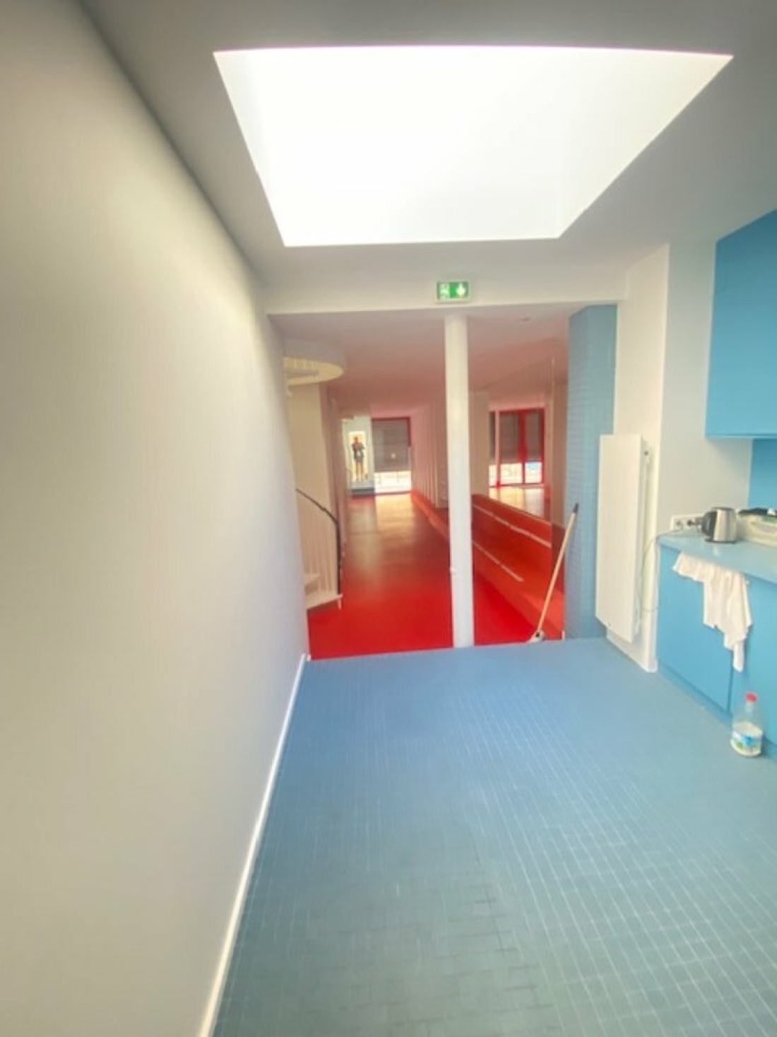 Photo 2 – location commerce	PARIS (75010)