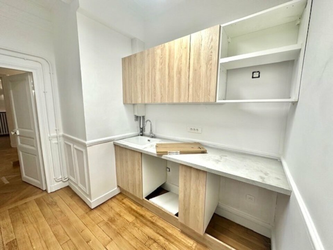 Photo 9 – location bureaux	PARIS (75009)