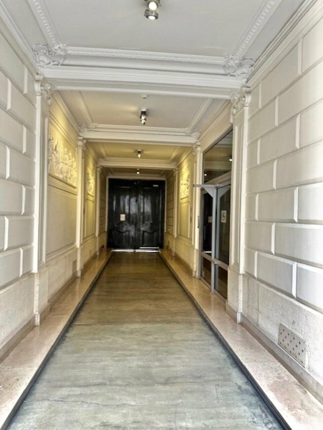 Photo 11 – location bureaux	PARIS (75002)