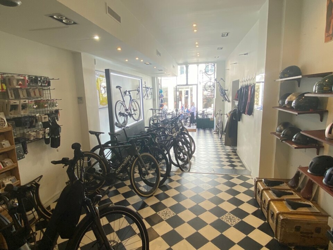Photo 2 – location commerce	PARIS (75009)