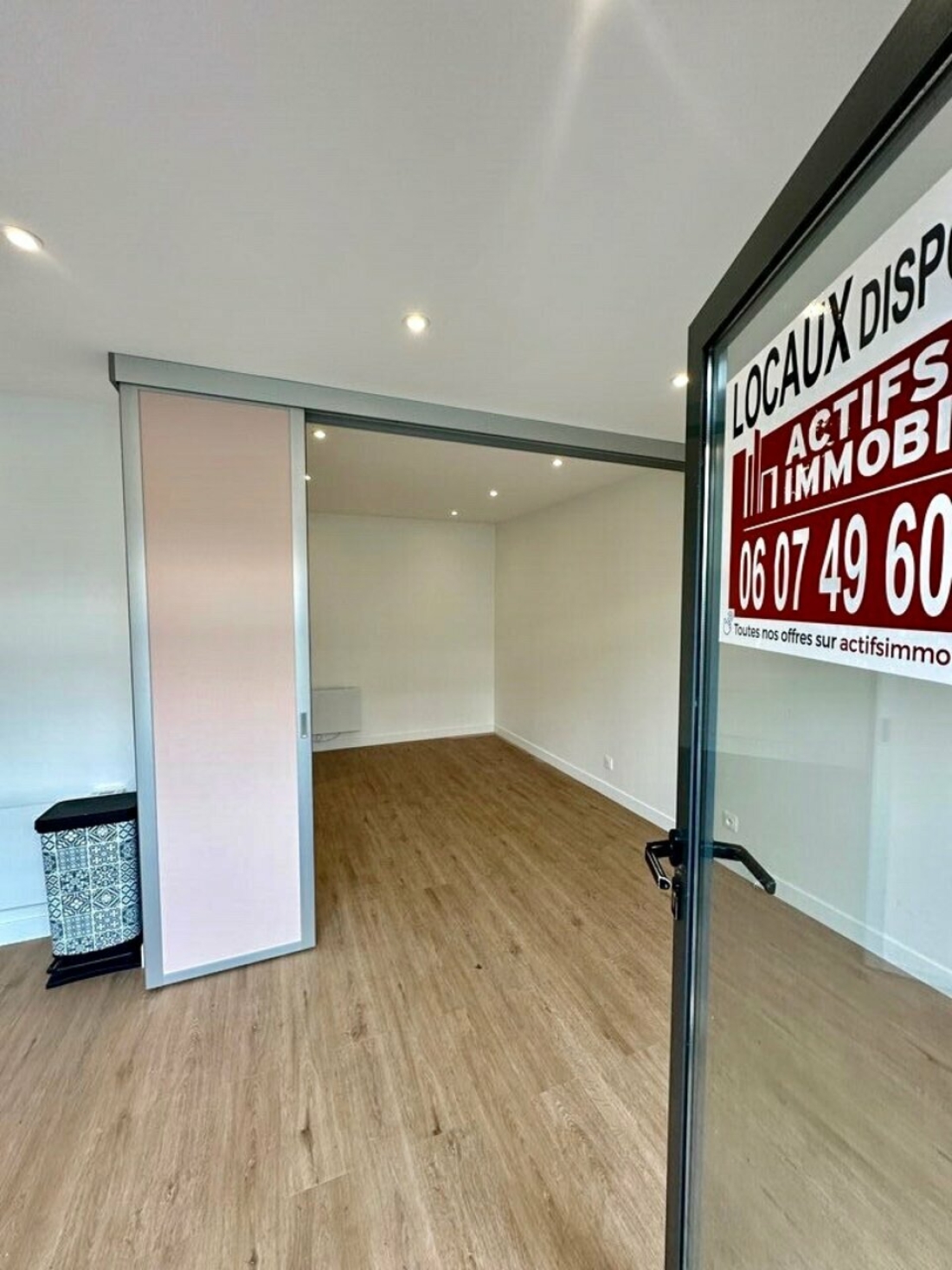 Photo 1 – location commerce	LAGNY SUR MARNE (77400)