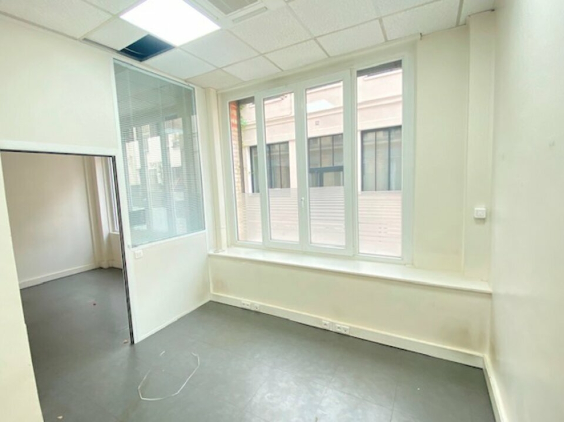 Photo 4 – location bureaux	PARIS (75010)