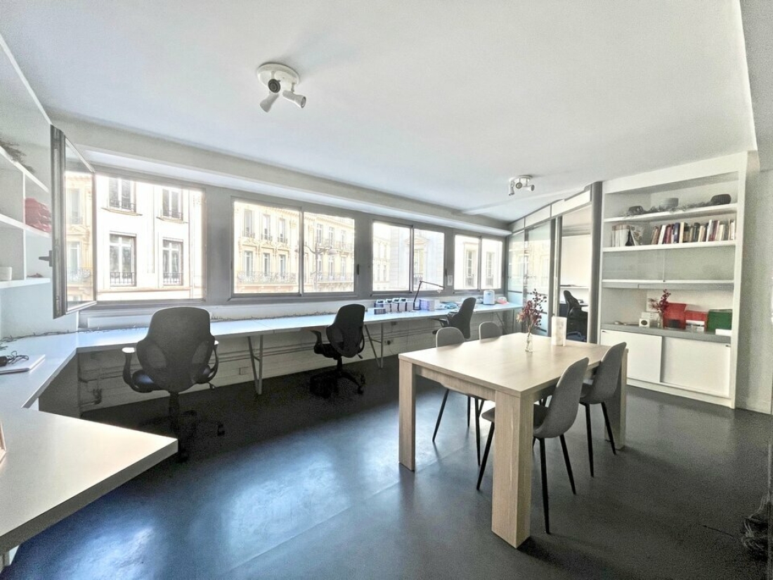 Photo 1 – location bureaux	PARIS (75009)