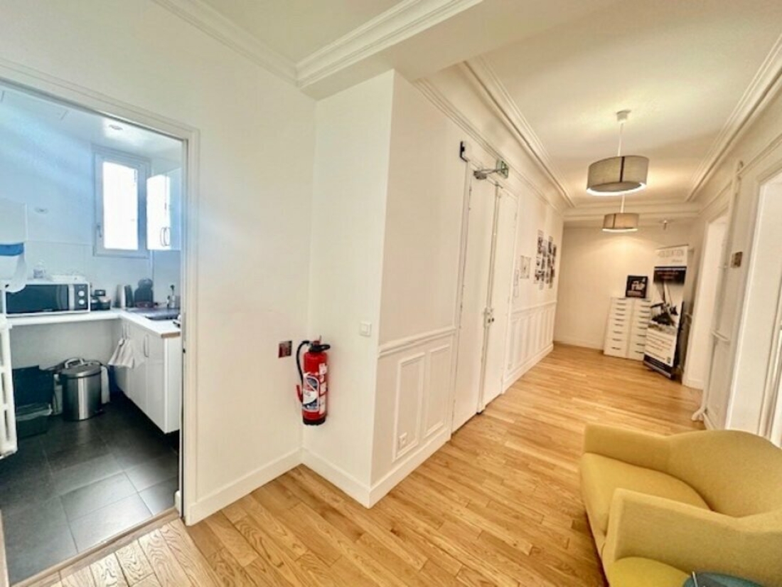 Photo 9 – location bureaux	PARIS (75008)