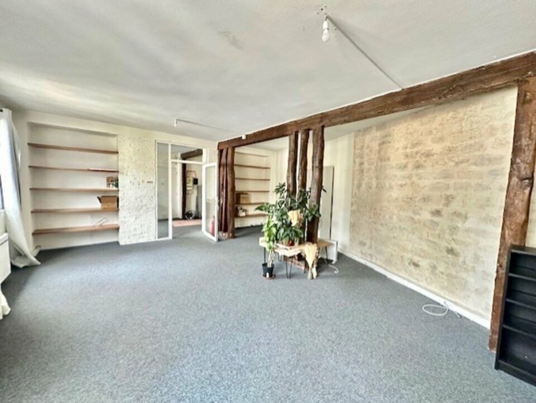 Photo 1 – location bureaux	PARIS (75011)