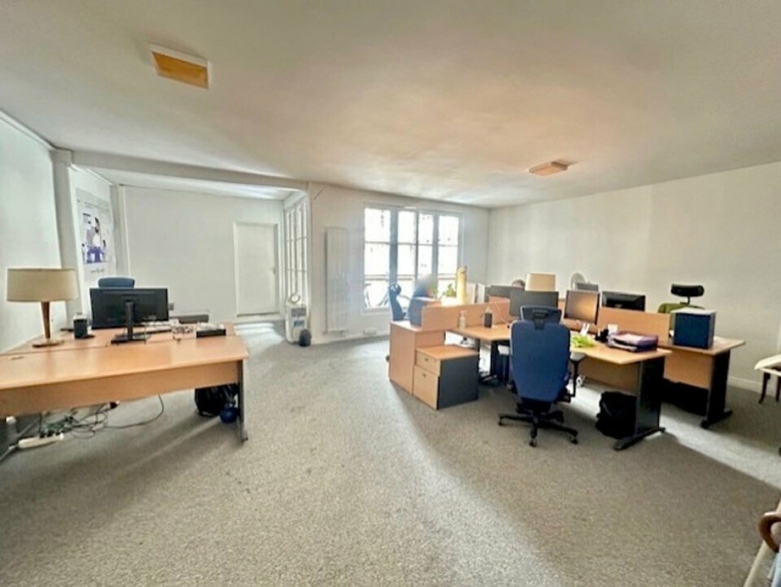 Photo 2 – location bureaux	PARIS (75011)