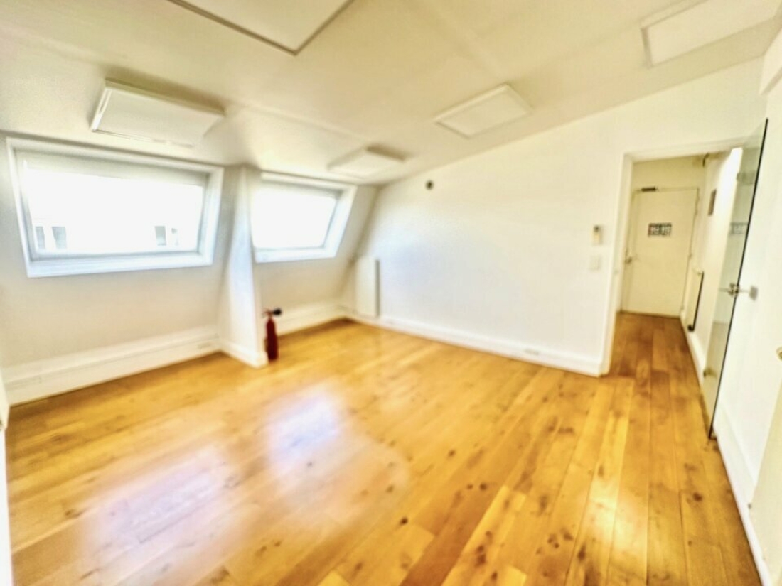 Photo 6 – location bureaux	PARIS (75002)
