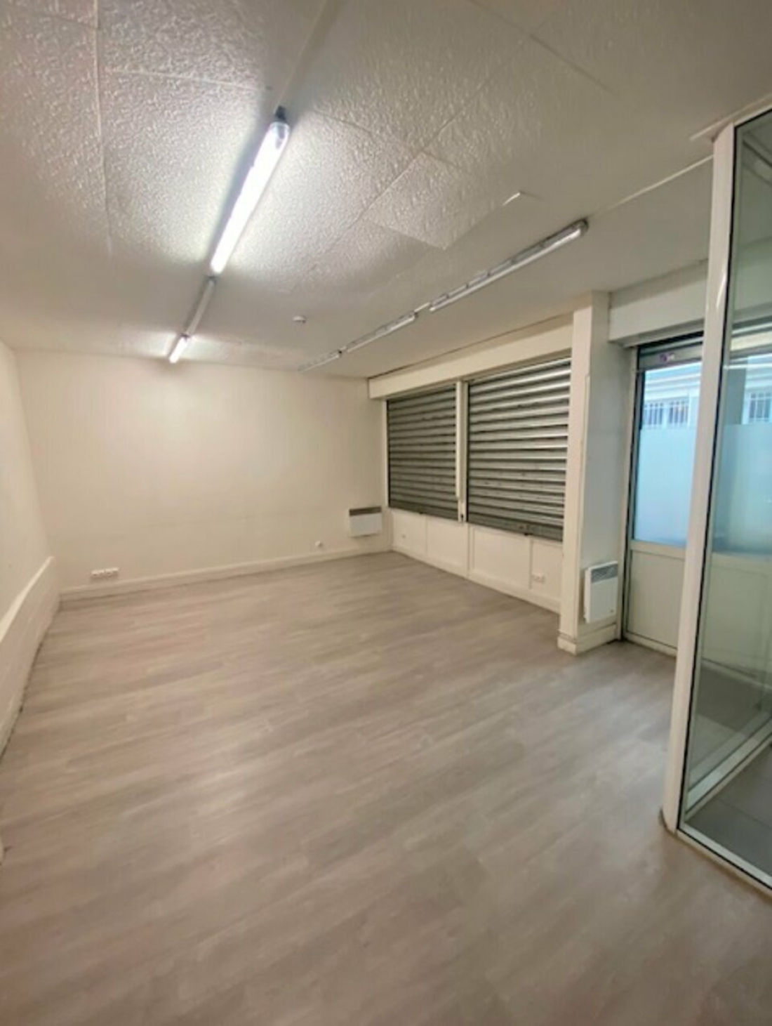 Photo 2 – location bureaux	PARIS (75010)