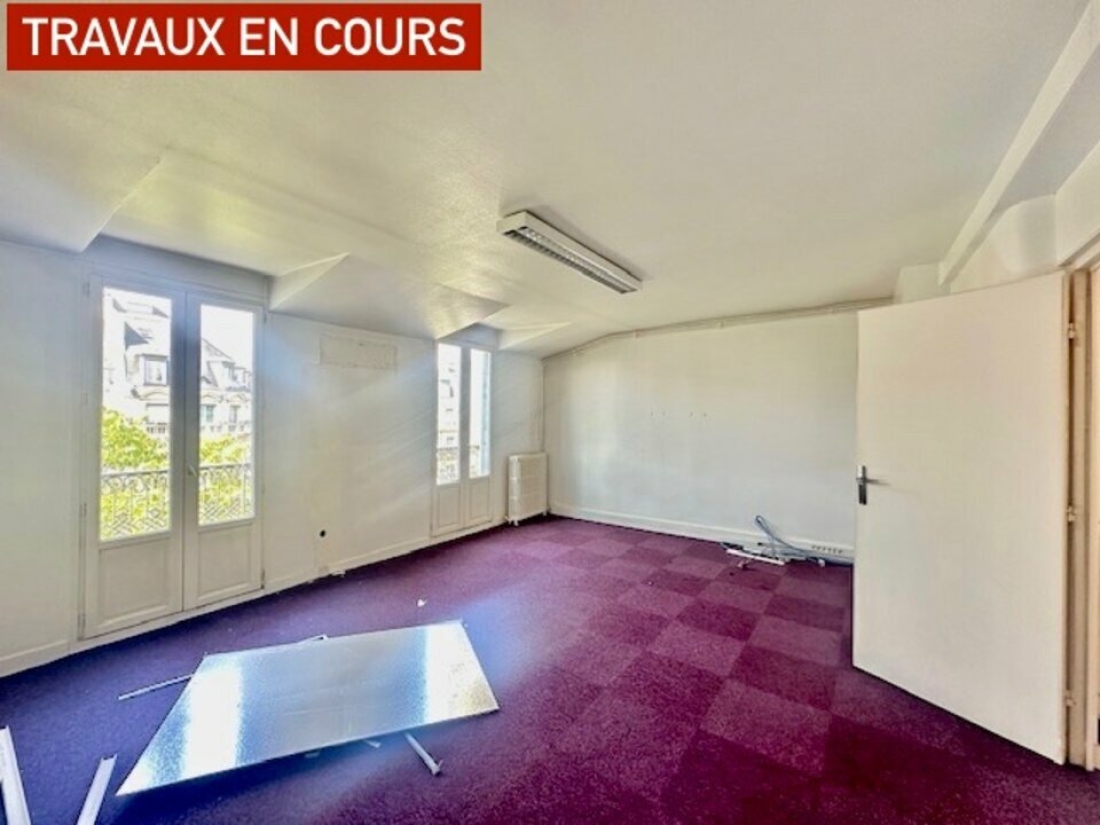 Photo 1 – location bureaux	PARIS (75002)