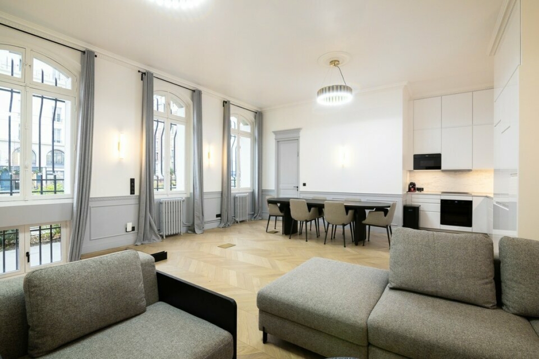 Photo 1 – location bureaux	PARIS (75017)