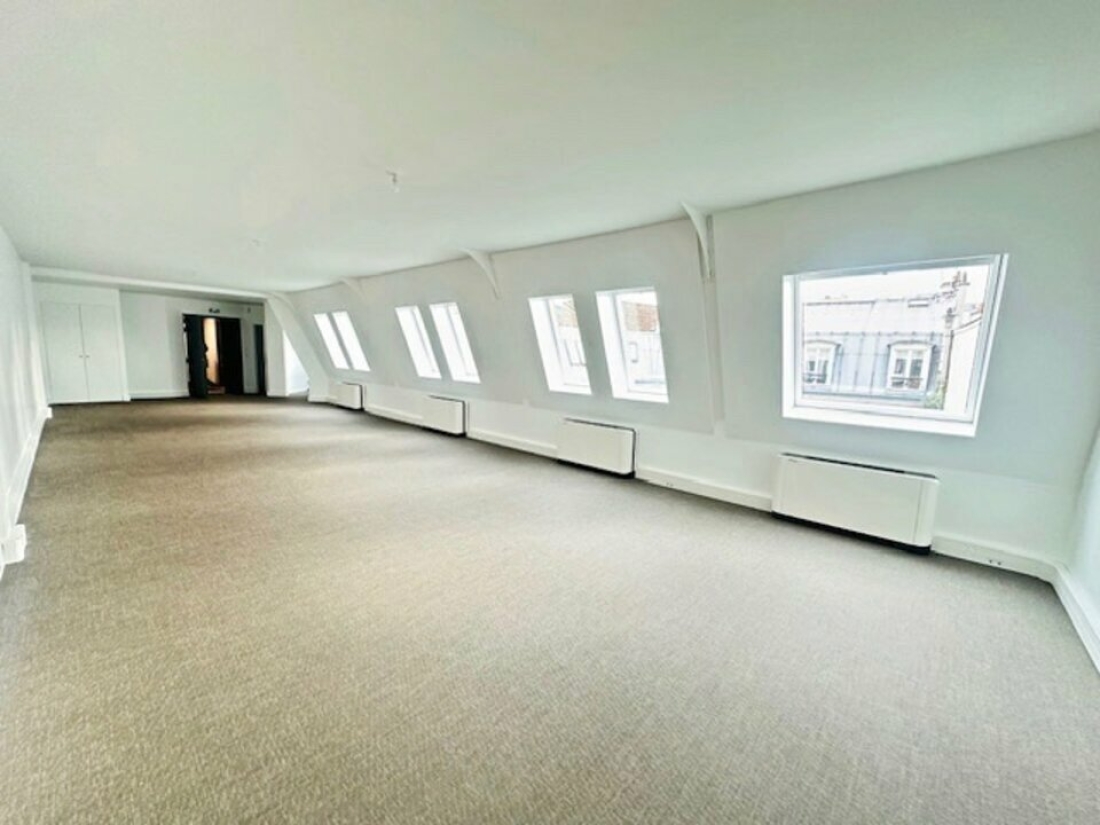 Photo 4 – location bureaux	PARIS (75011)