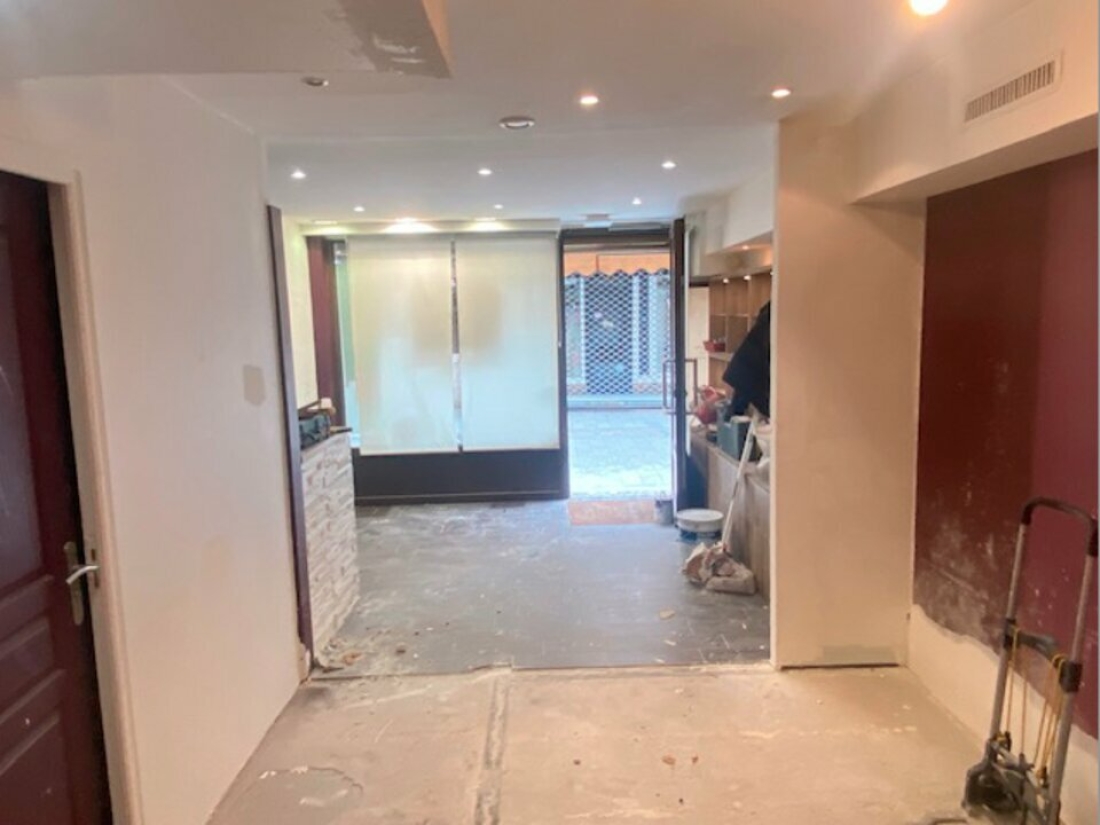 Photo 1 – location commerce	SURESNES (92150)