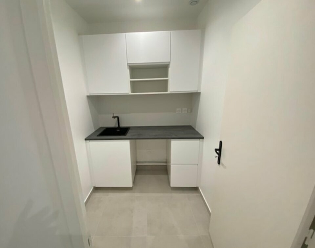 Photo 3 – location bureaux	PARIS (75010)