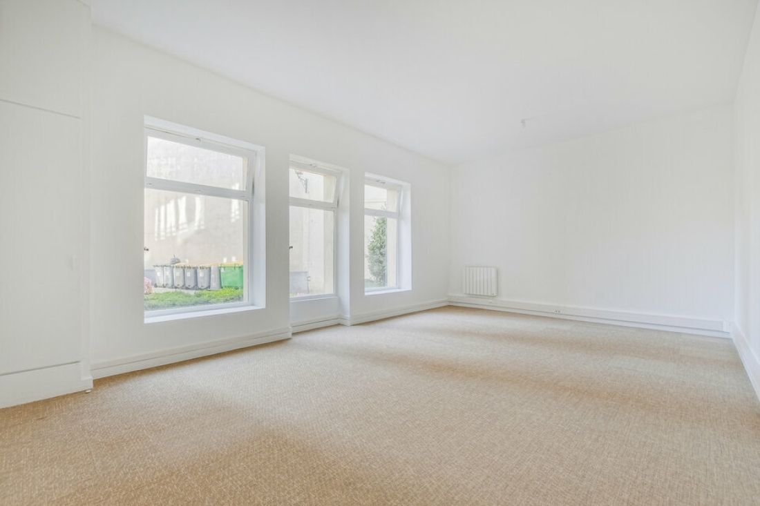 Photo 2 – location bureaux	PARIS (75011)