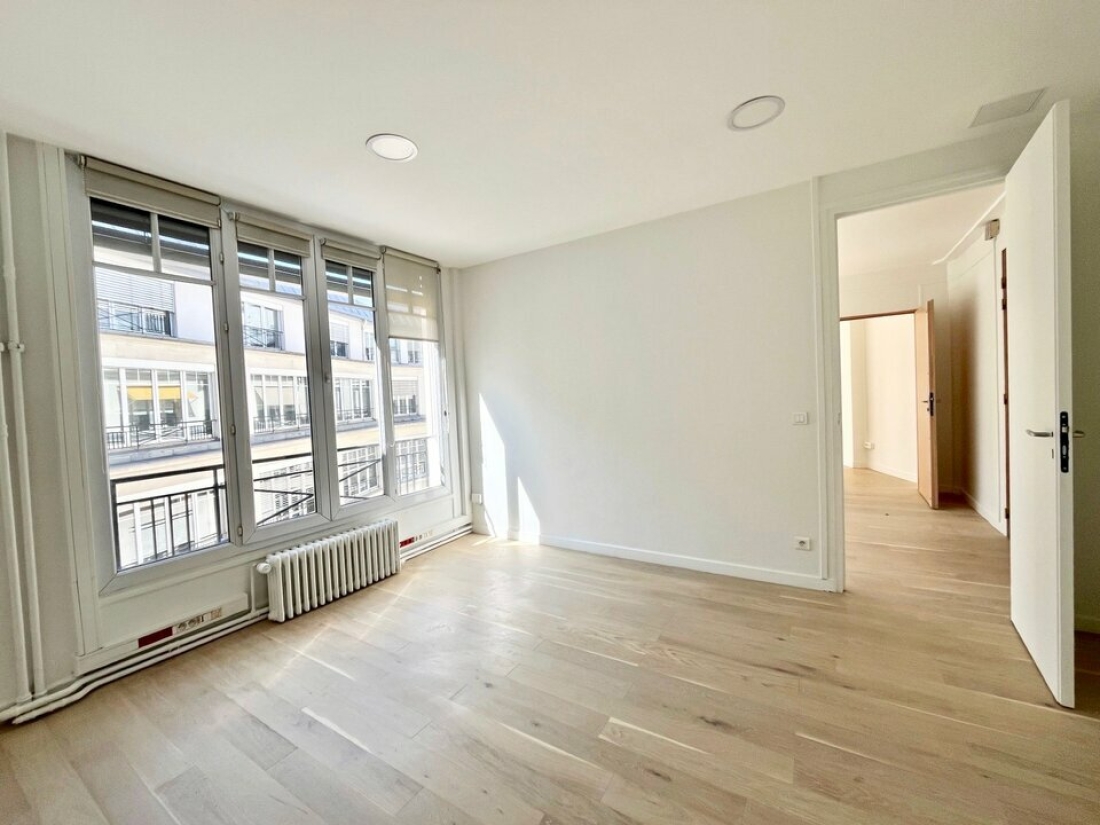 Photo 4 – location bureaux	PARIS (75008)