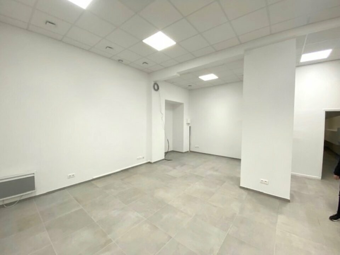 Photo 8 – location bureaux	PARIS (75010)