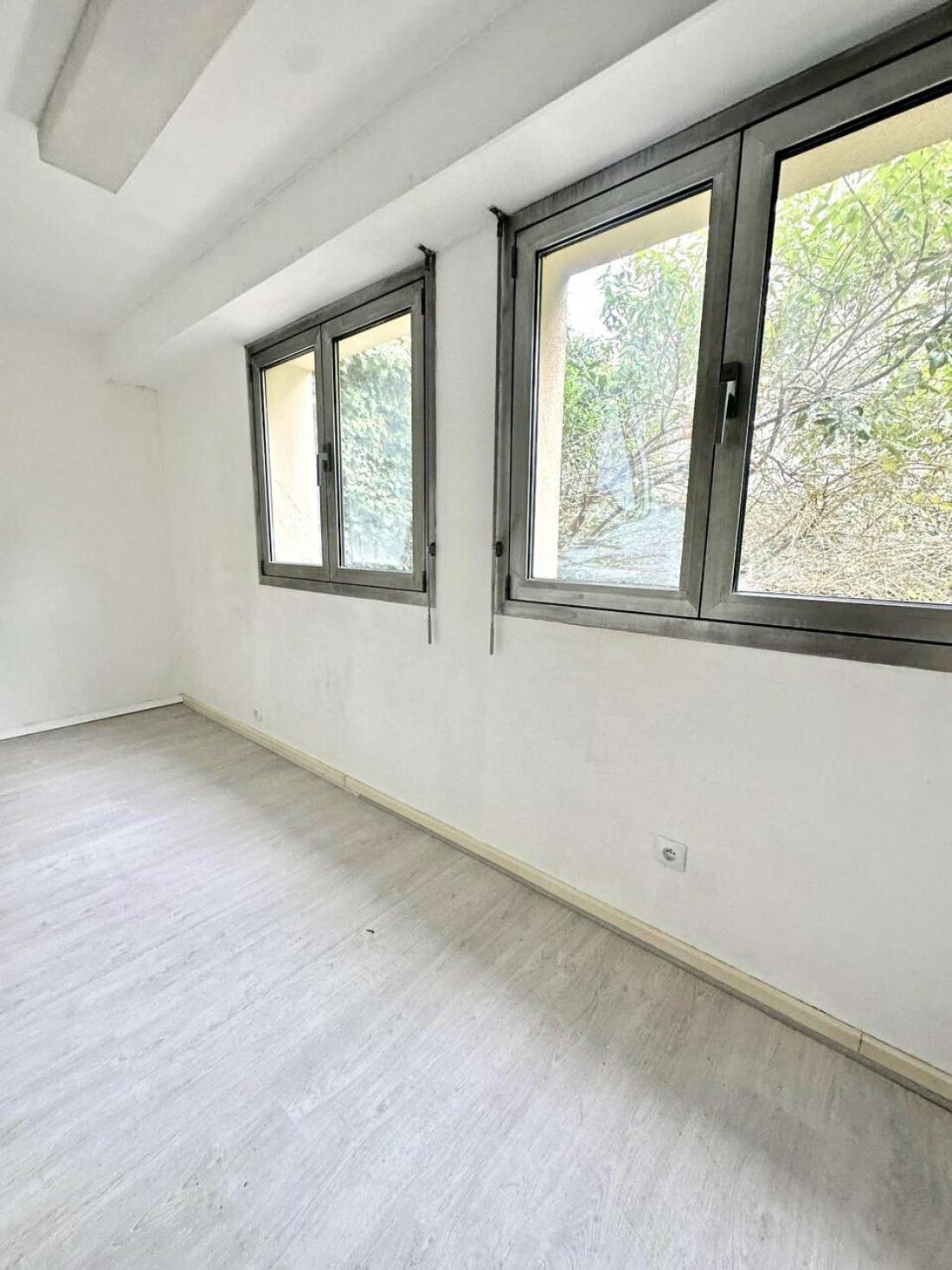 Photo 3 – location bureaux	SAINT MAUR DES FOSSES (94100)