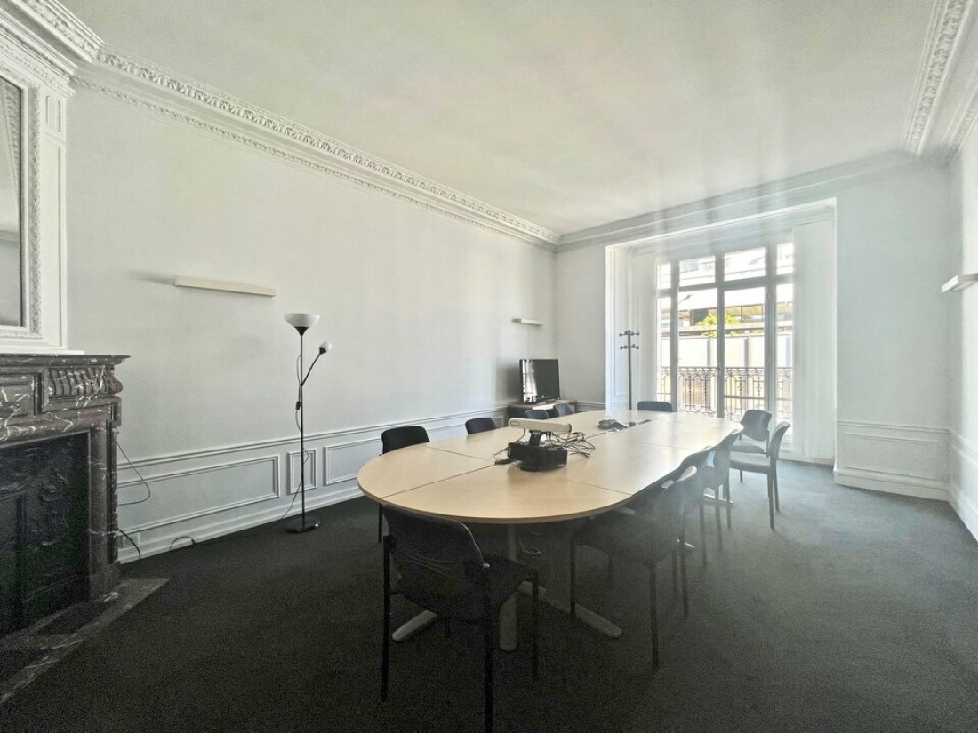 Photo 4 – location bureaux	PARIS (75008)