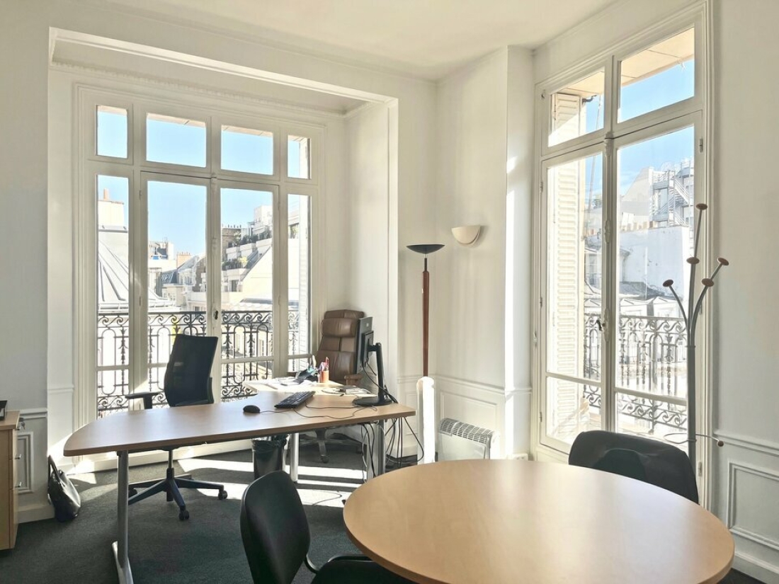 Photo 1 – location bureaux	PARIS (75008)