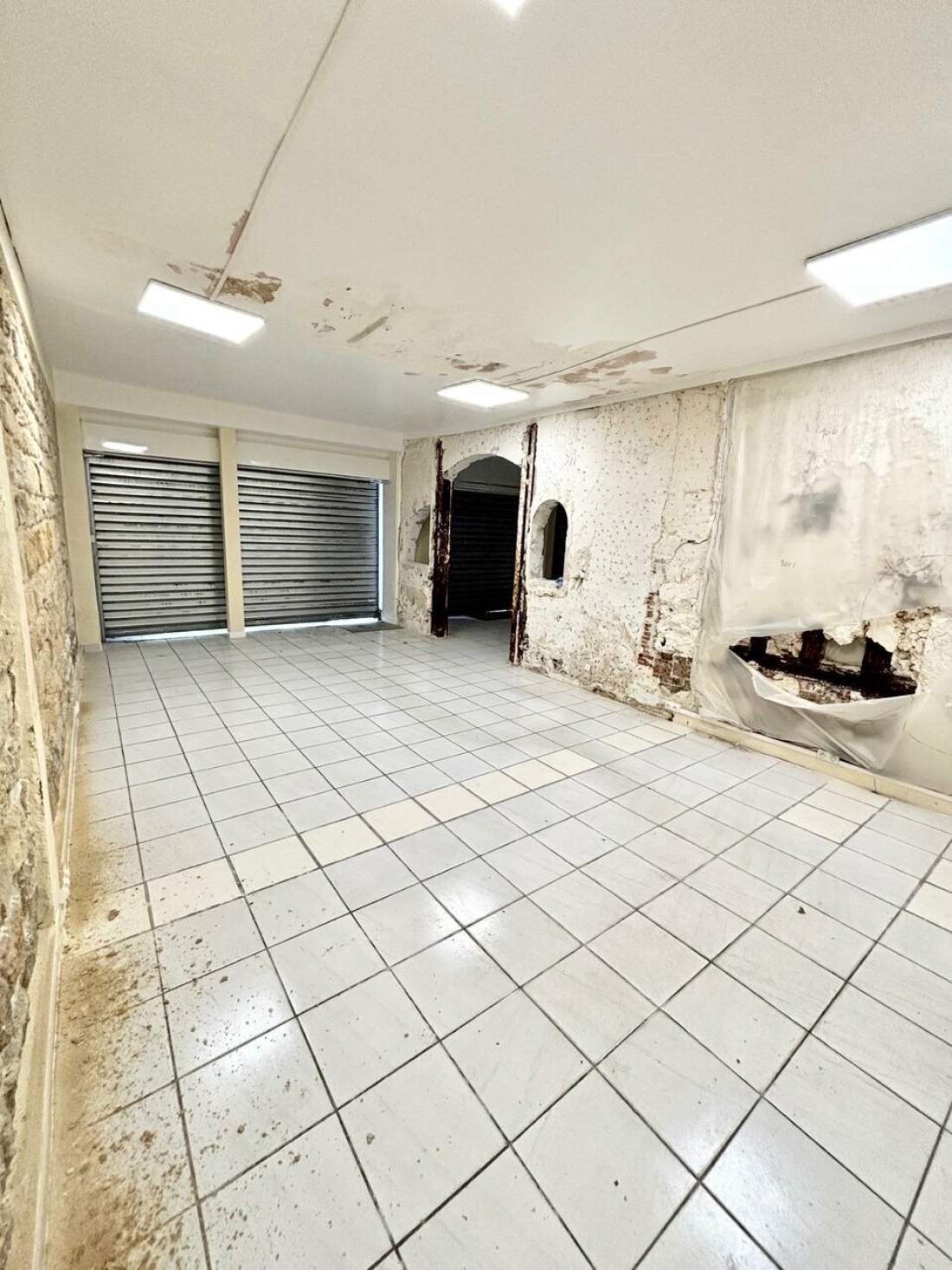 Photo 1 – vente commerce	PARIS (75012)
