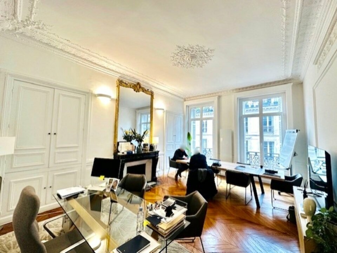 Photo 1 – location bureaux	PARIS (75008)