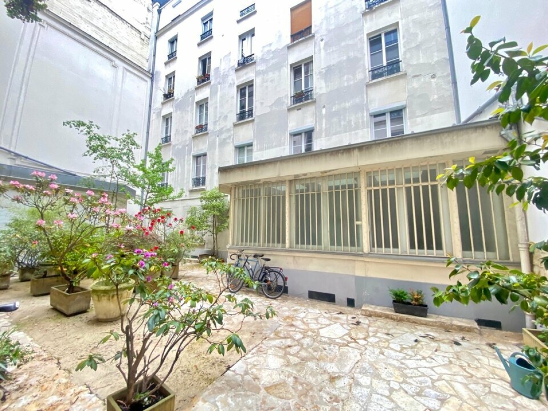 Photo 1 – vente bureaux	PARIS (75010)