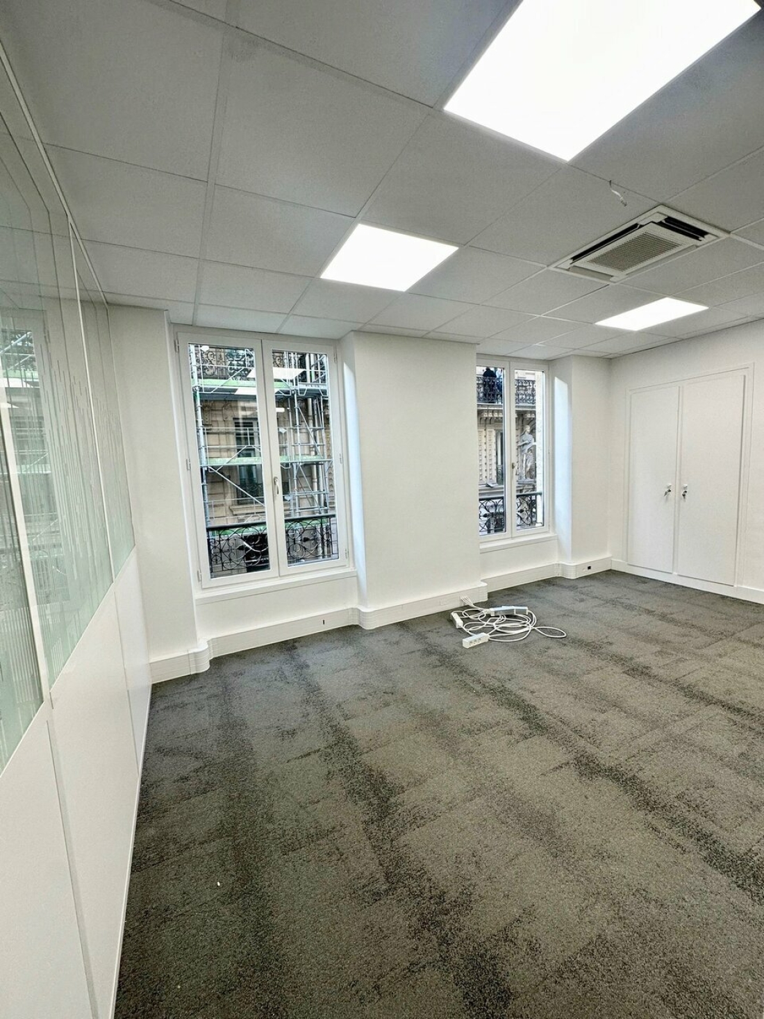 Photo 5 – location bureaux	PARIS (75008)