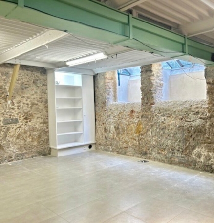 Photo 1 – location bureaux	PARIS (75011)