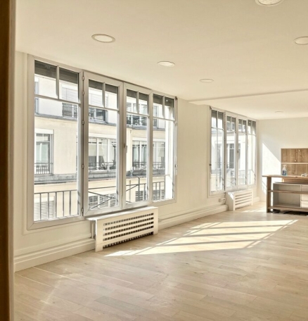 Photo 1 – location bureaux	PARIS (75008)