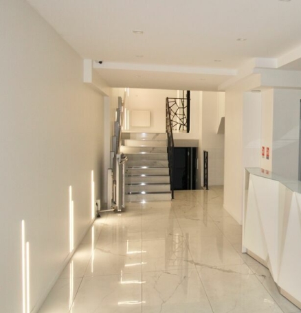 Photo 1 – location commerce	PARIS (75015)