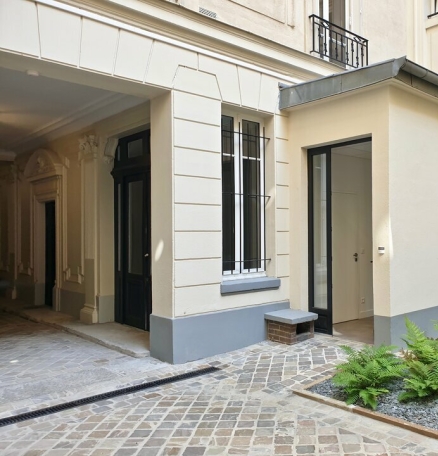 Photo 1 – location bureaux	PARIS (75008)