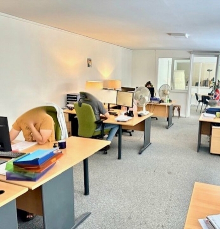 Photo 1 – location bureaux	PARIS (75011)