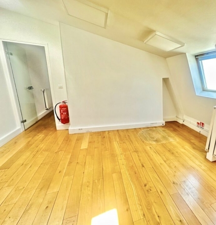 Photo 1 – location bureaux	PARIS (75002)