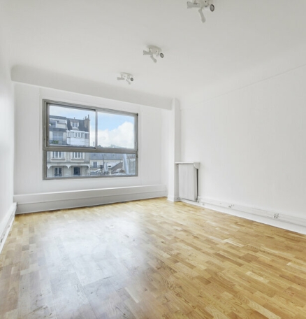 Photo 1 – location bureaux	PARIS (75009)