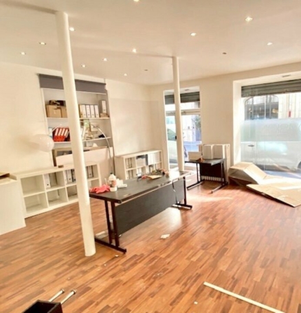 Photo 1 – location commerce	PARIS (75010)