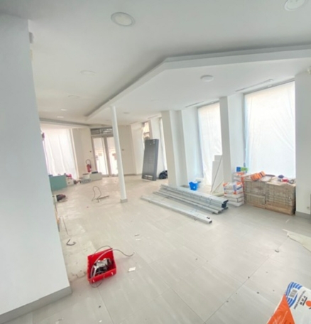 Photo 1 – location commerce	PARIS (75011)