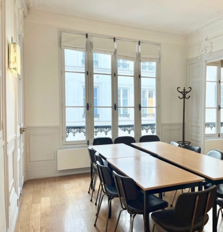 Photo 1 – location bureaux	PARIS (75008)