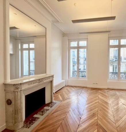 Photo 1 – location bureaux	PARIS (75008)