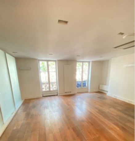 Photo 1 – location bureaux	PARIS (75008)