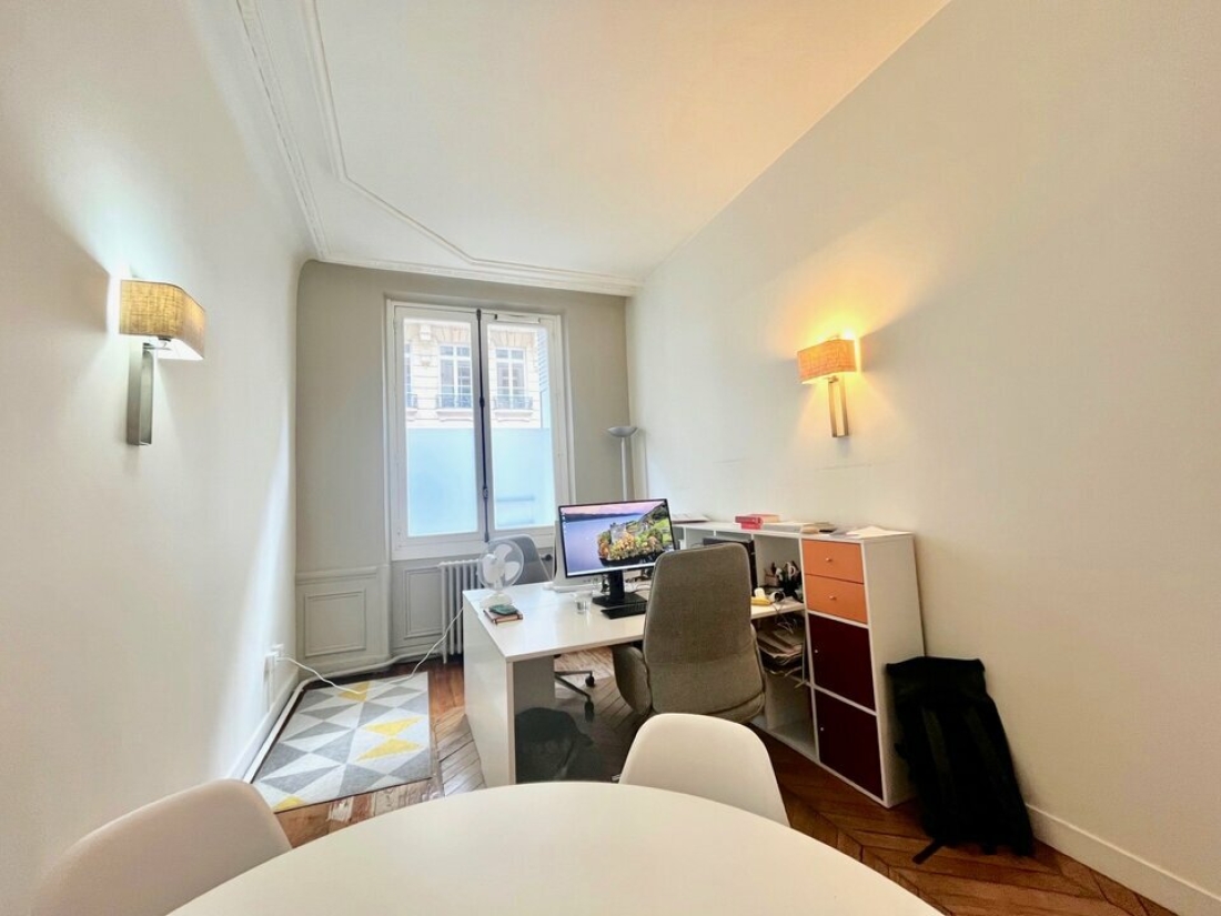 Photo 3 – location bureaux	PARIS (75008)