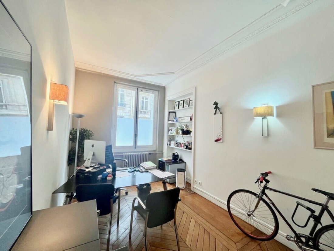 Photo 4 – location bureaux	PARIS (75008)