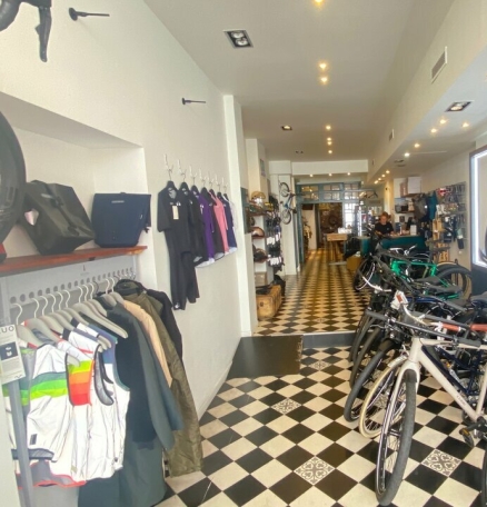 Photo 1 – location commerce	PARIS (75009)